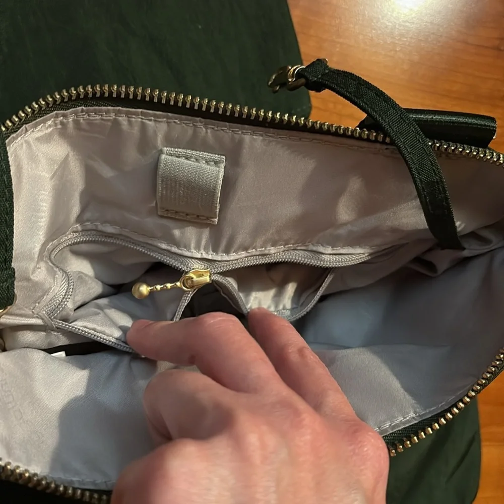 Baggallini crossbody purse olive green - Picture 7 of 11